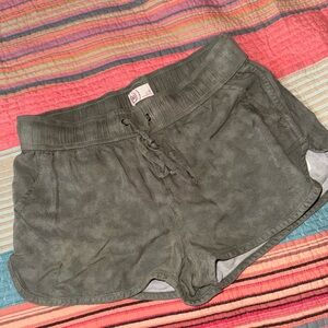 Kolhs comfy/light shorts